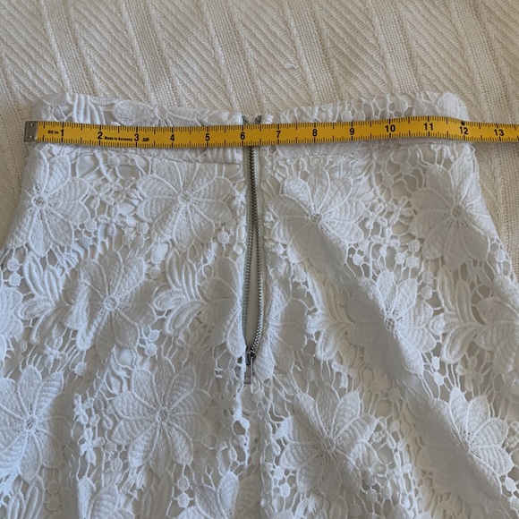 Lulu’s White two-piece dress - Picture 6 of 7